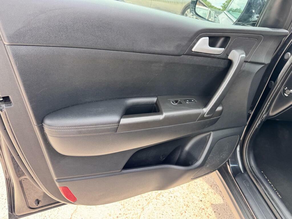 Kia Sportage 2 Black #41