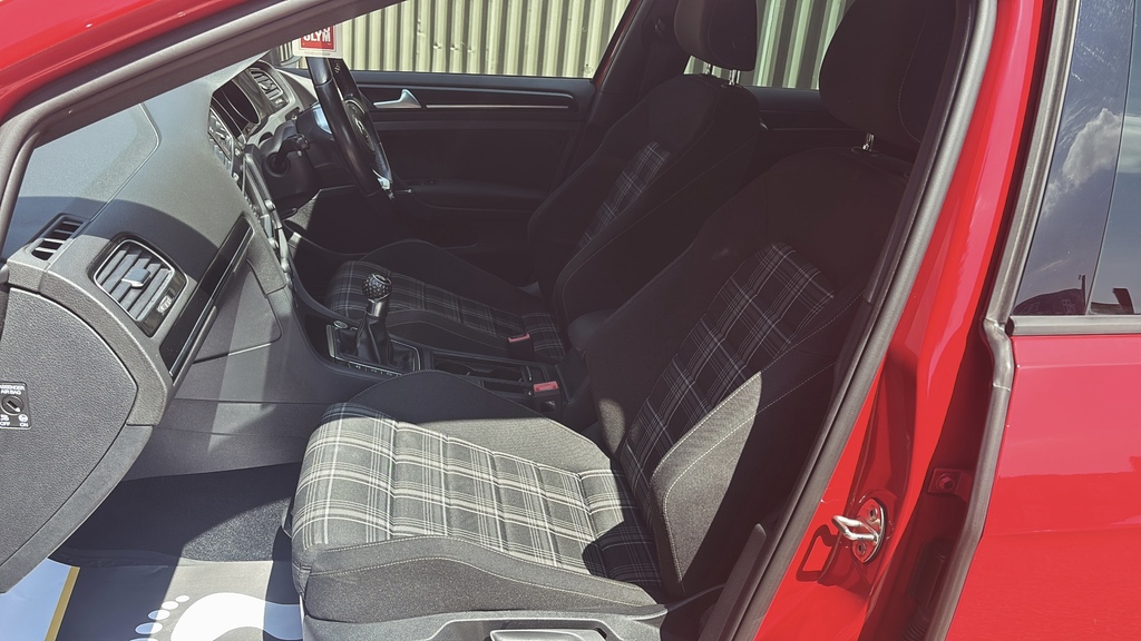 Volkswagen Golf 2.0 Tdi B... #4