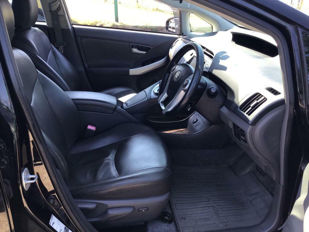 Toyota Prius 1.5 T4 Hatchback Hybrid Cvt 104 Gkm, Silver #18