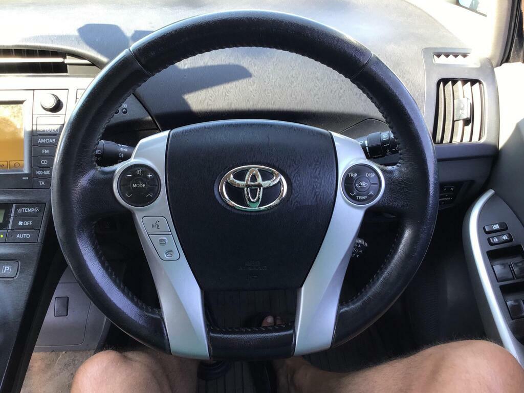 Toyota Prius 1.5 T4 Hatchback Hybrid Cvt 104 Gkm, Silver #21
