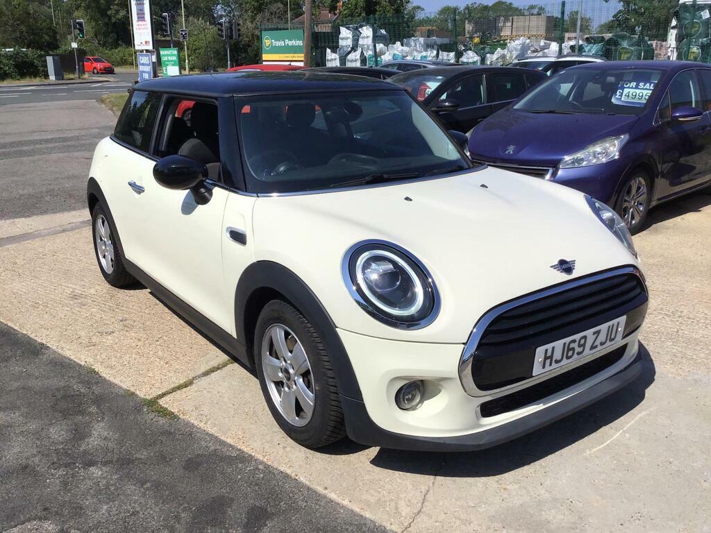 Mini Hatch 1.5 Cooper Classic Euro 6 S S White