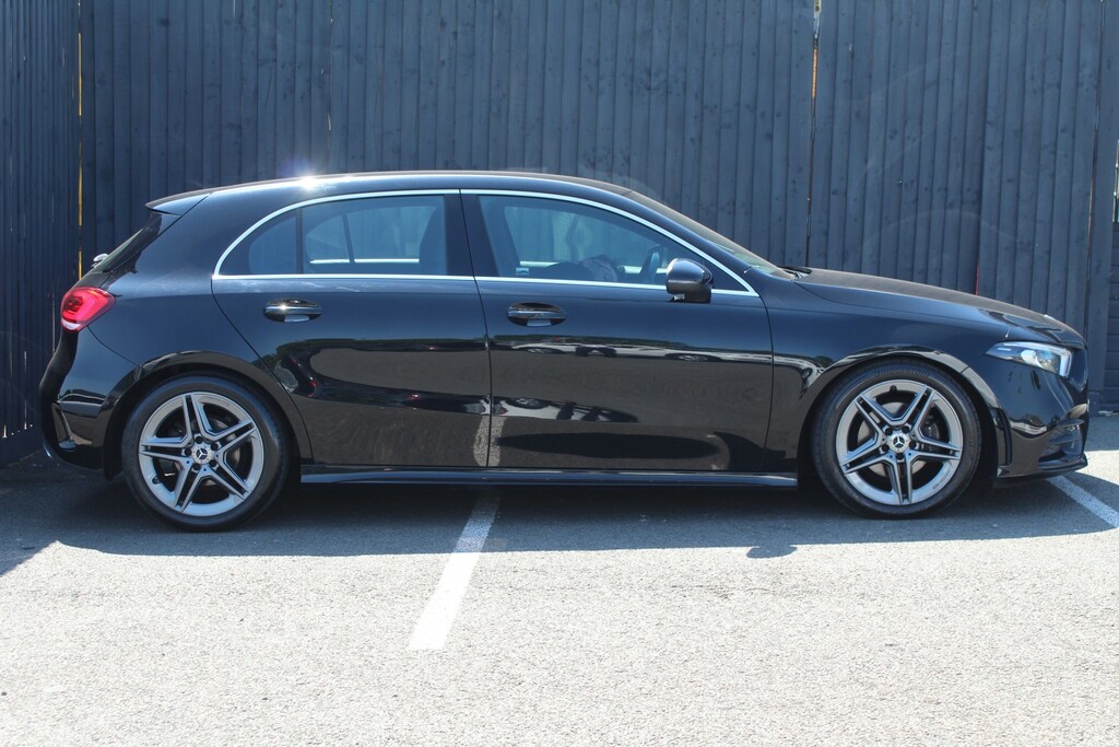 Mercedes-Benz A Class Hatchback 2.0 A200d Amg Line 2019 LL19UWN Black #4