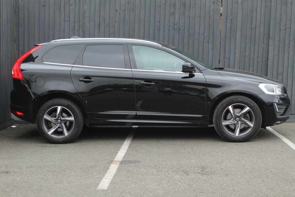 Volvo XC60 Suv 2.4 R-design Lux Nav D5 Awd 2015 P200RKR Black #4