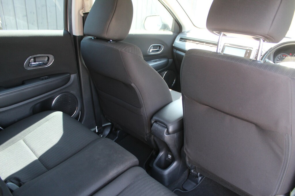 Honda Hr-V Hatchback White #11