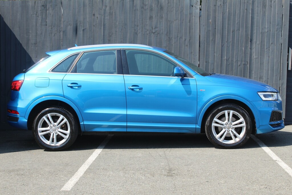 Audi Q3 2.0 Tdi S Line Edition Blue #4