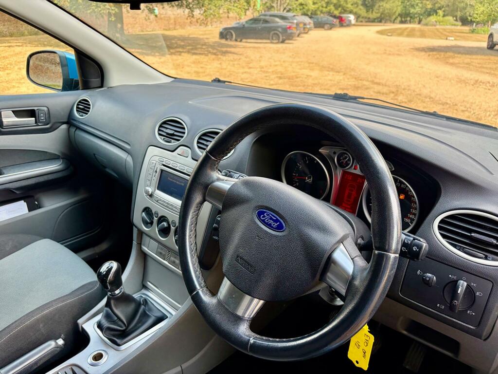 Ford Focus Estate 2.0 Titanium 201060 Blue #19