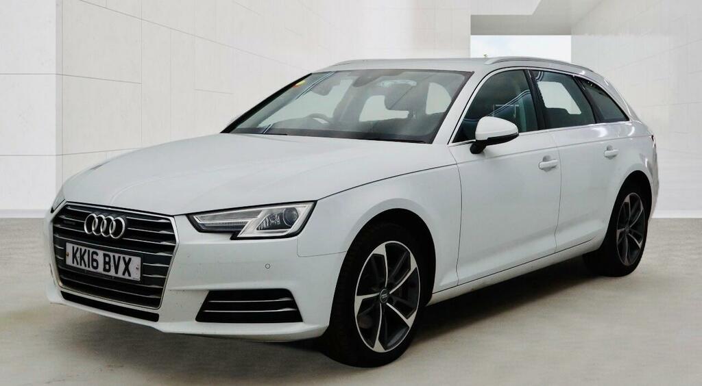 Audi A4 Avant Sport White