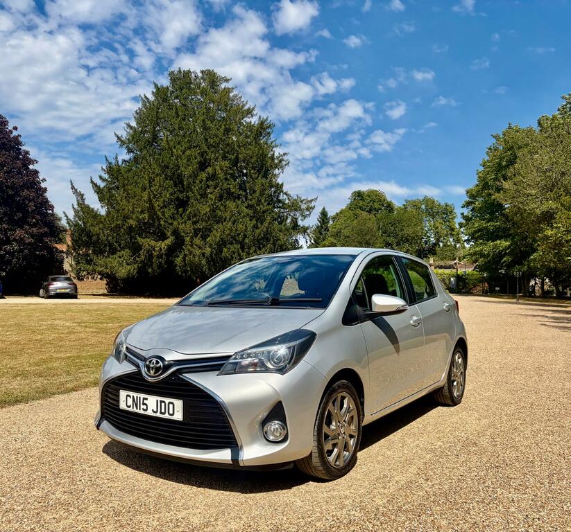 Toyota Yaris 1.33 Dual Vvt-i Excel Euro 5 Euro 5 Silver #2