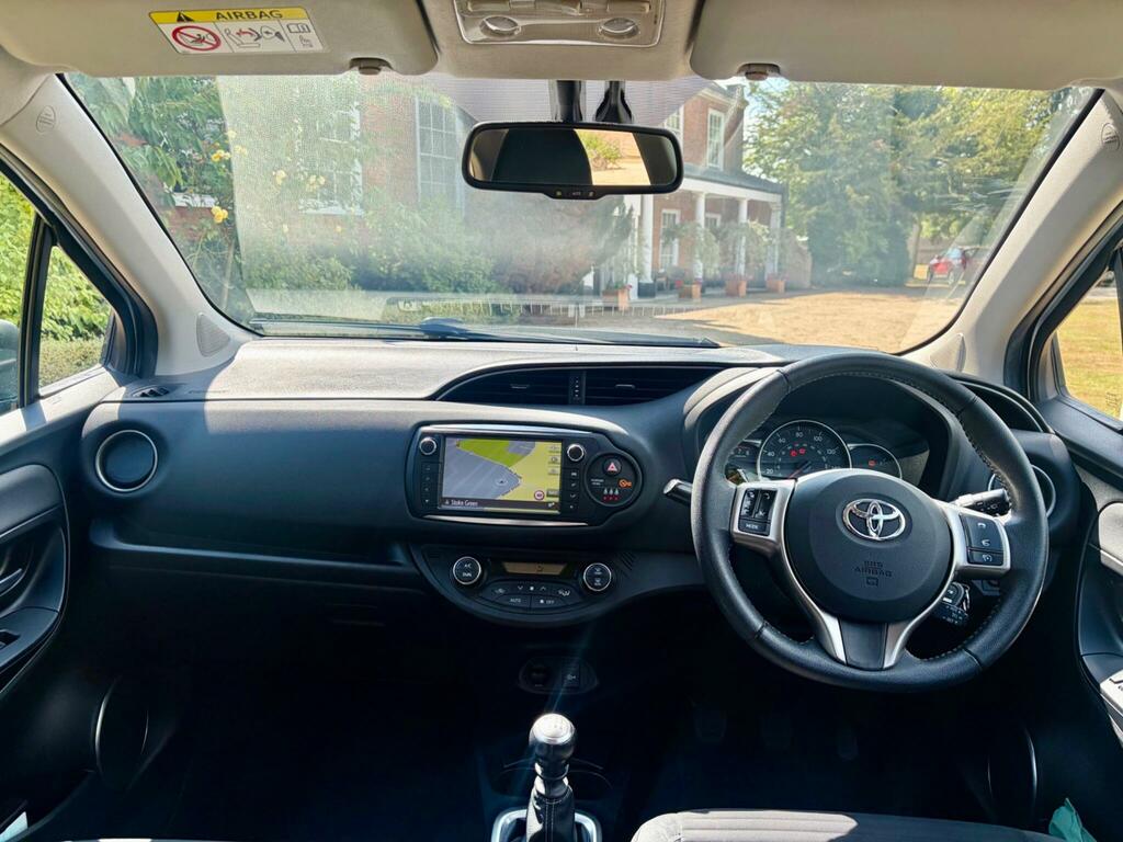 Toyota Yaris 1.33 Dual Vvt-i Excel Euro 5 Euro 5 Silver #3