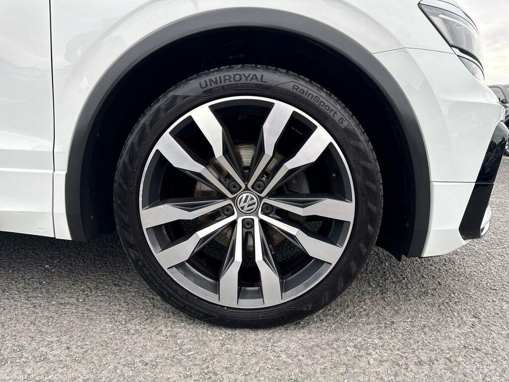 Volkswagen Tiguan 2.0 Tdi 150 4Motion R-line Dsg NC68VXL White #5