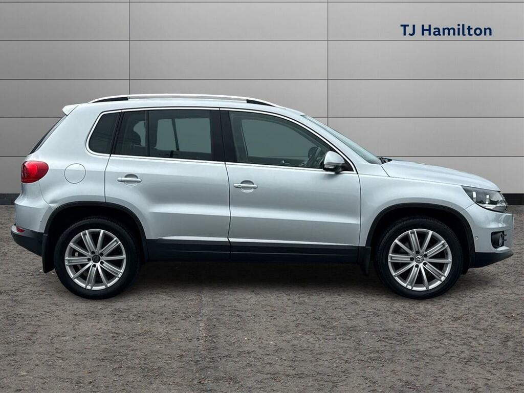 Volkswagen Tiguan 2.0 Tdi Bluemotion Tech Match Edition 150 UHZ1050 Silver #4