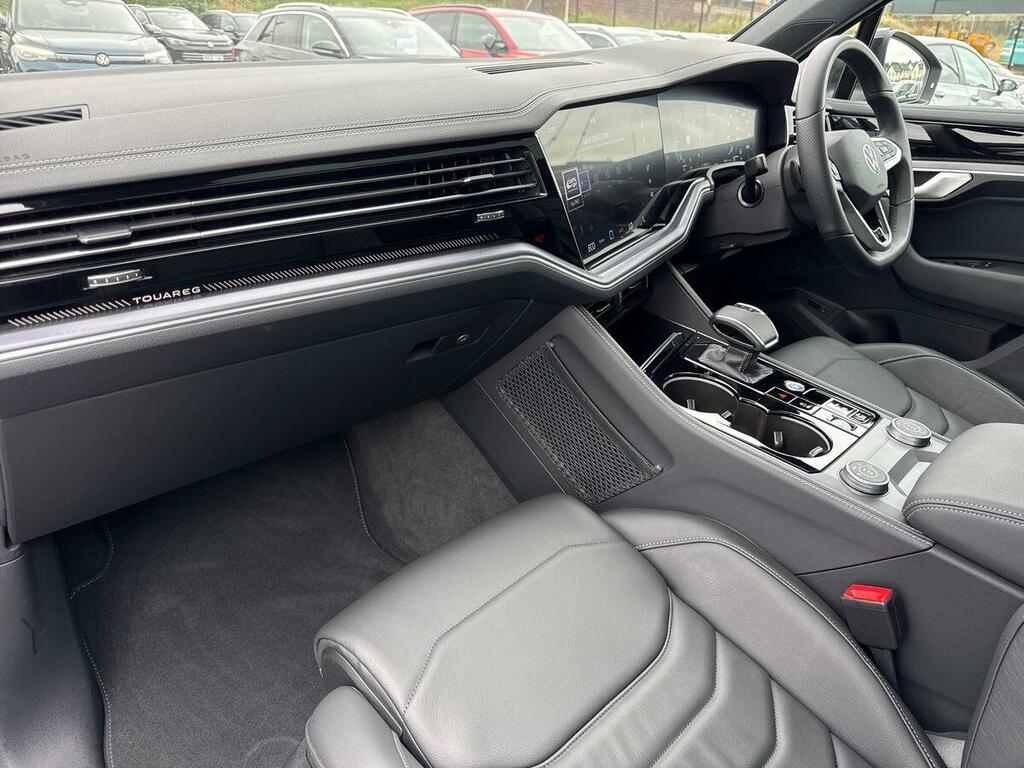Volkswagen Touareg 3.0 Tdi V6 Black Edition Suv Tiptronic TJH5 Grey #2
