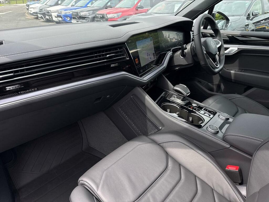 Volkswagen Touareg 3.0 Tdi V6 Black Edition Suv Tiptronic Blue #2
