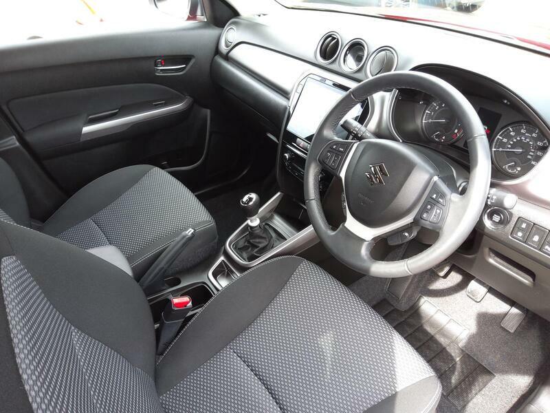 Suzuki Vitara 1.4 Boosterjet Mhev Motion Euro 6 Ss DN25OTM Red #6