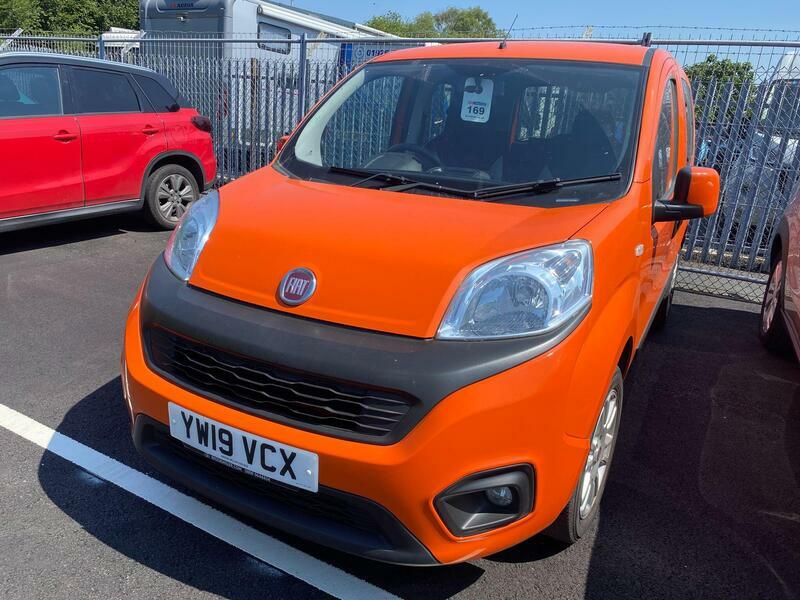 Fiat Qubo 1.4 Lounge Euro 6 Red #6