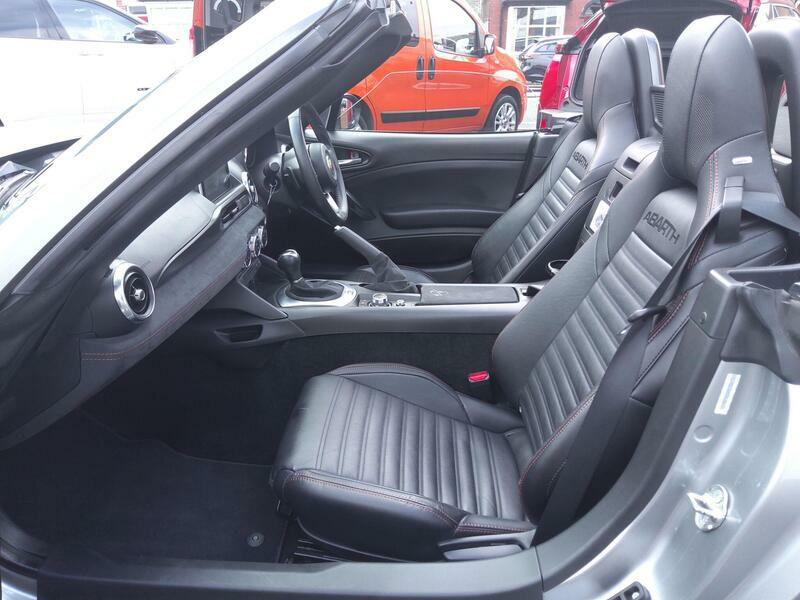 Abarth 124 Spider T Multiair Black #21