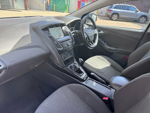 Ford Focus 2017 1.5 Tdci Titanium Hatchback Blue #4