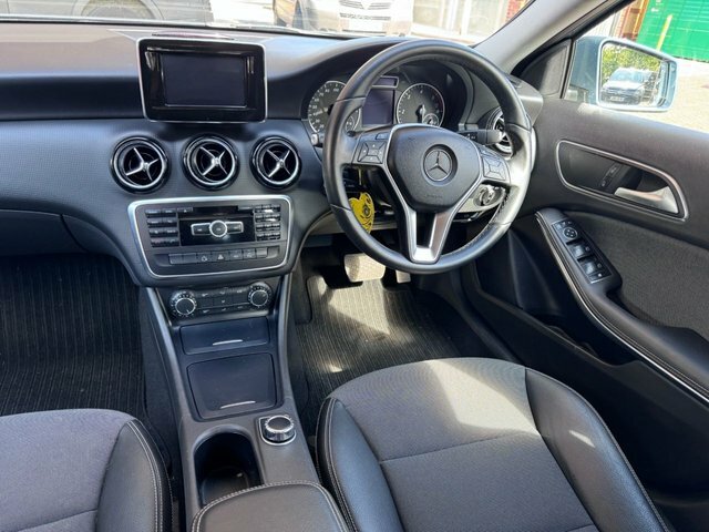 Mercedes-Benz A Class 2013 1.8 A180 Cdi Se Hatchback 7G-dct E Blue #3