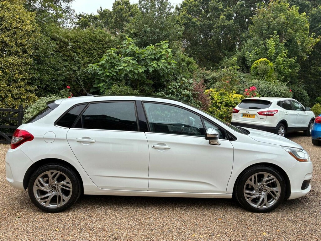 Citroen C4 1.6 Vti Selection Euro 5 White #3