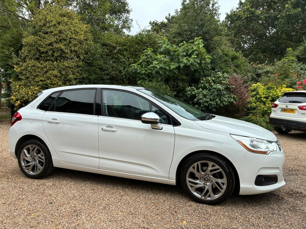 Citroen C4 1.6 Vti Selection Euro 5 White #2