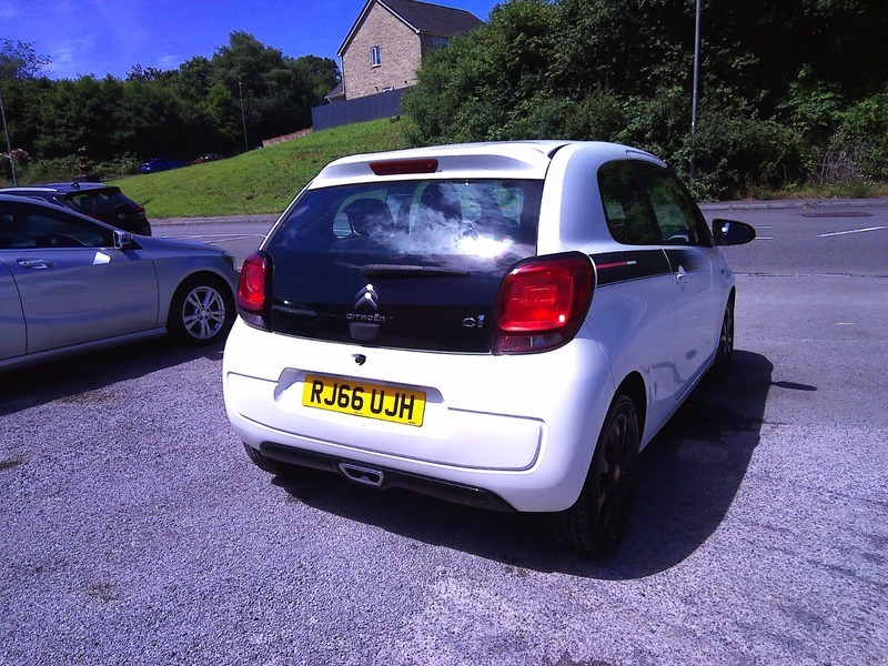 Citroen C1 Puretech Furio RJ66UJH White #6