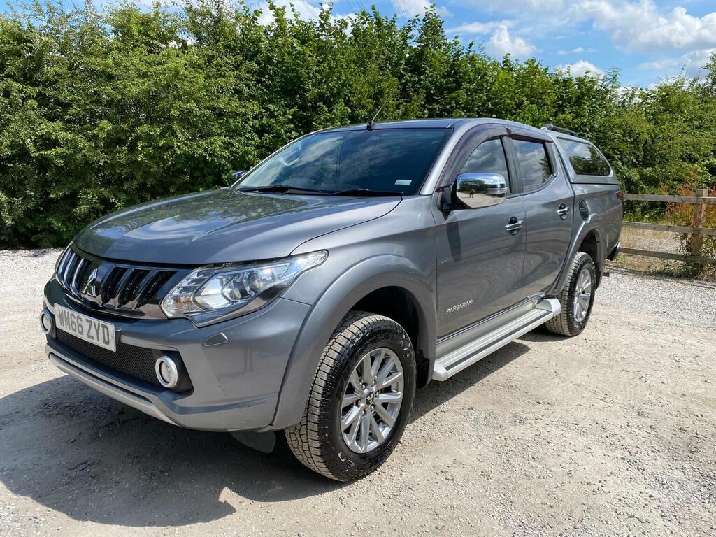 Mitsubishi L200 Pickup 2.4 Di-d Dc Barbarian 4Wd Euro 6 Grey #3