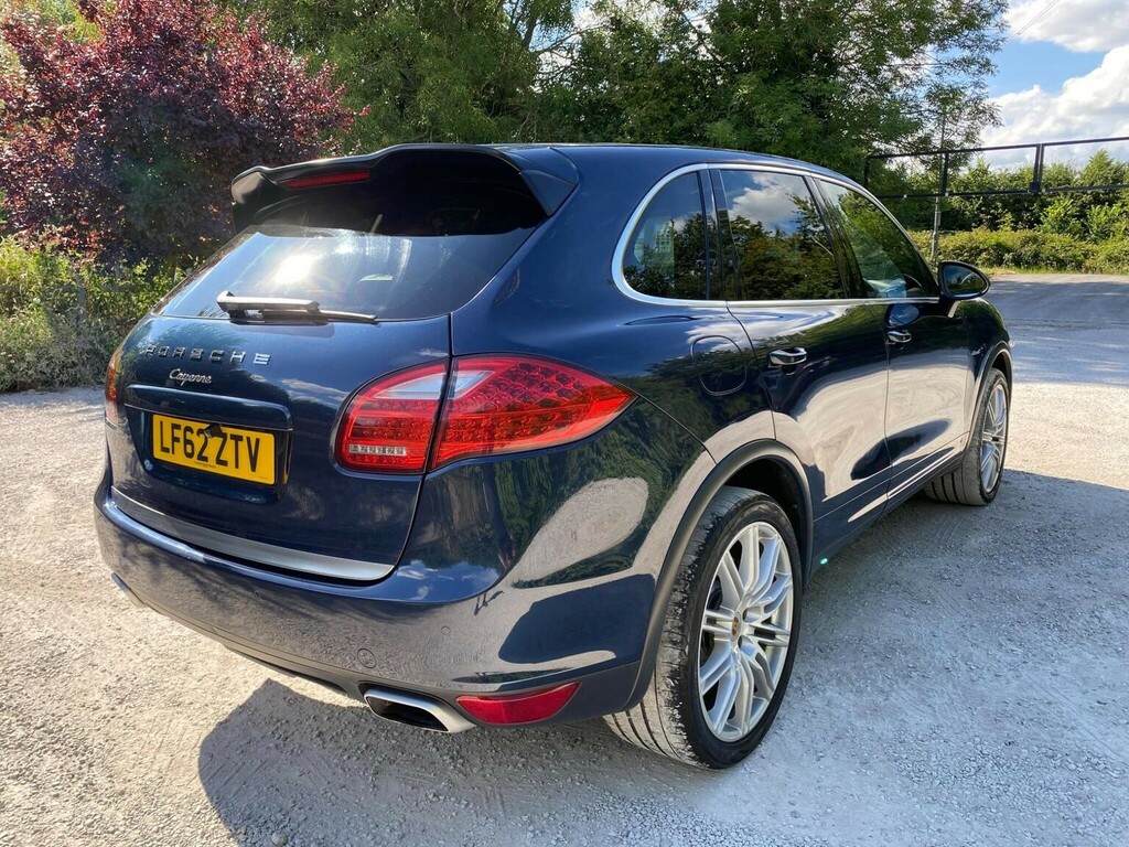 Porsche Cayenne 245 Tiptronic S Pan Roof, 20 Alloys  #8