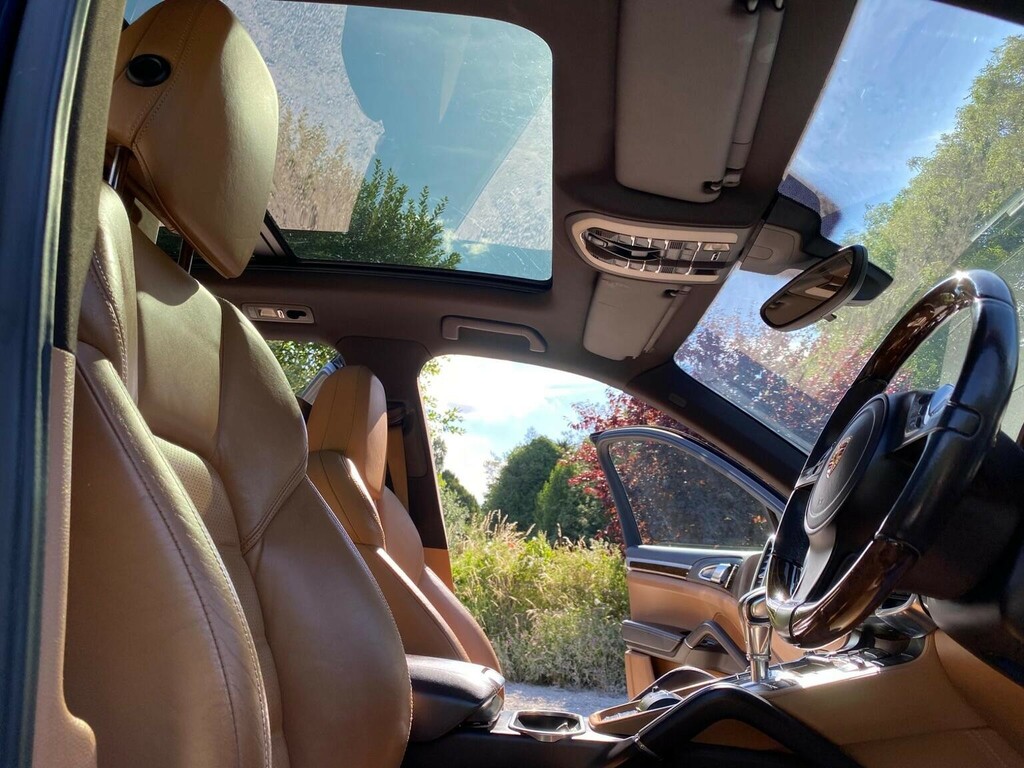 Porsche Cayenne 245 Tiptronic S Pan Roof, 20 Alloys  #16