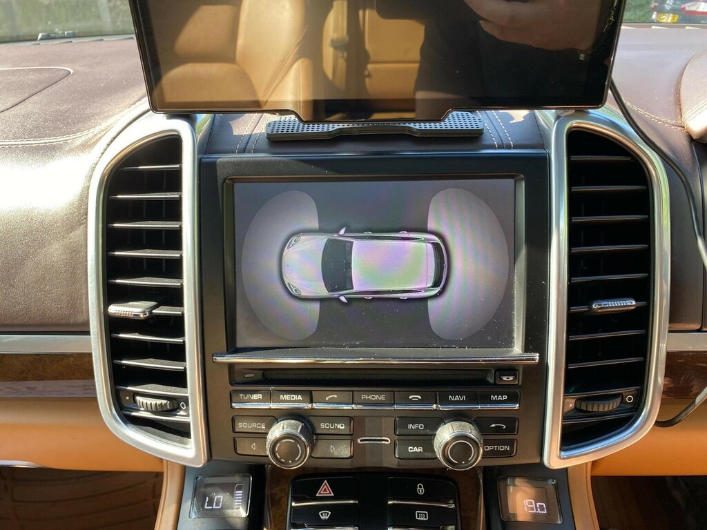 Porsche Cayenne 245 Tiptronic S Pan Roof, 20 Alloys  #30