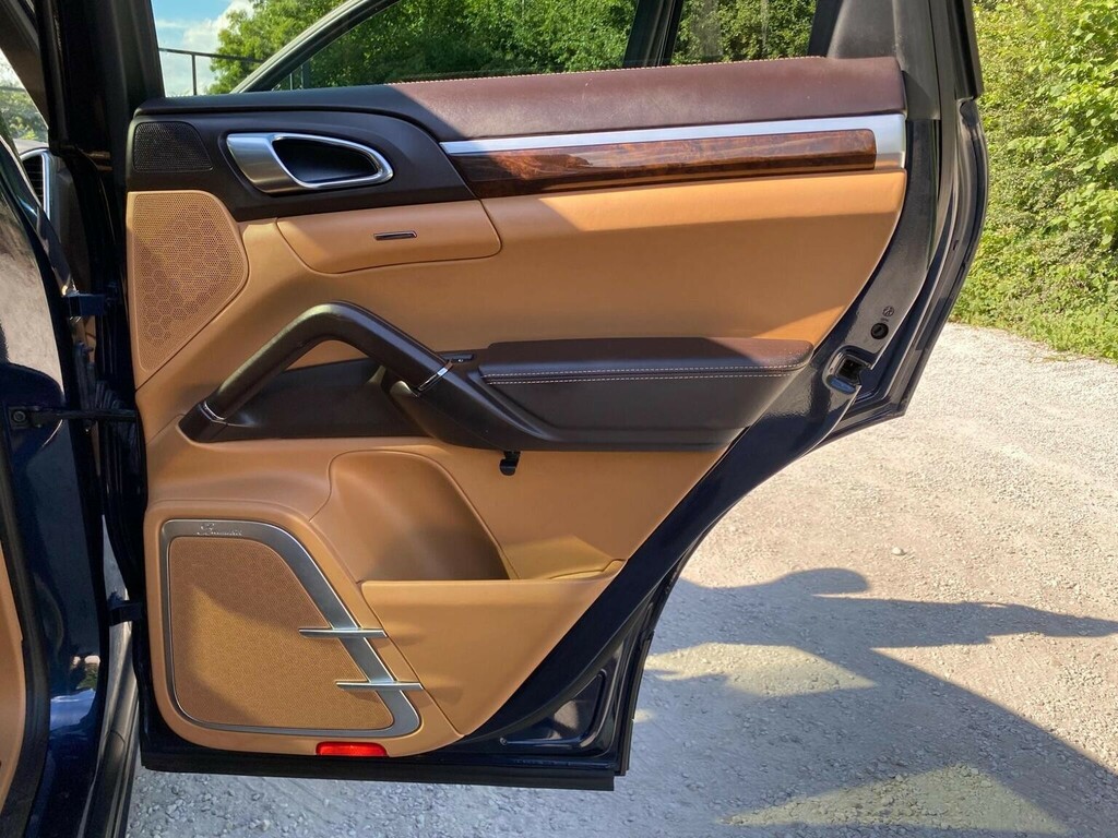 Porsche Cayenne 245 Tiptronic S Pan Roof, 20 Alloys  #27