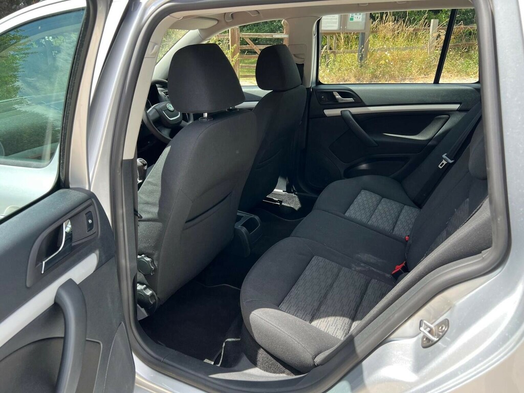 Skoda Octavia Estate 1.6 Mpi Se Euro 5 201111 Grey #14