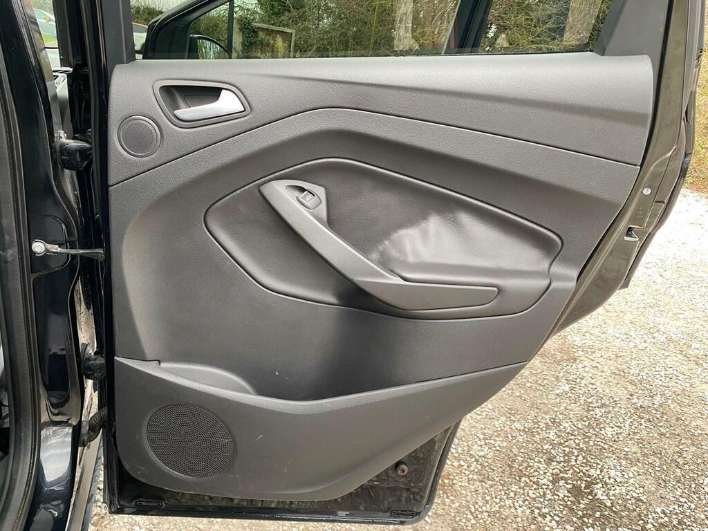 Ford Kuga Kuga Titanium 4X2 Tdci White #31