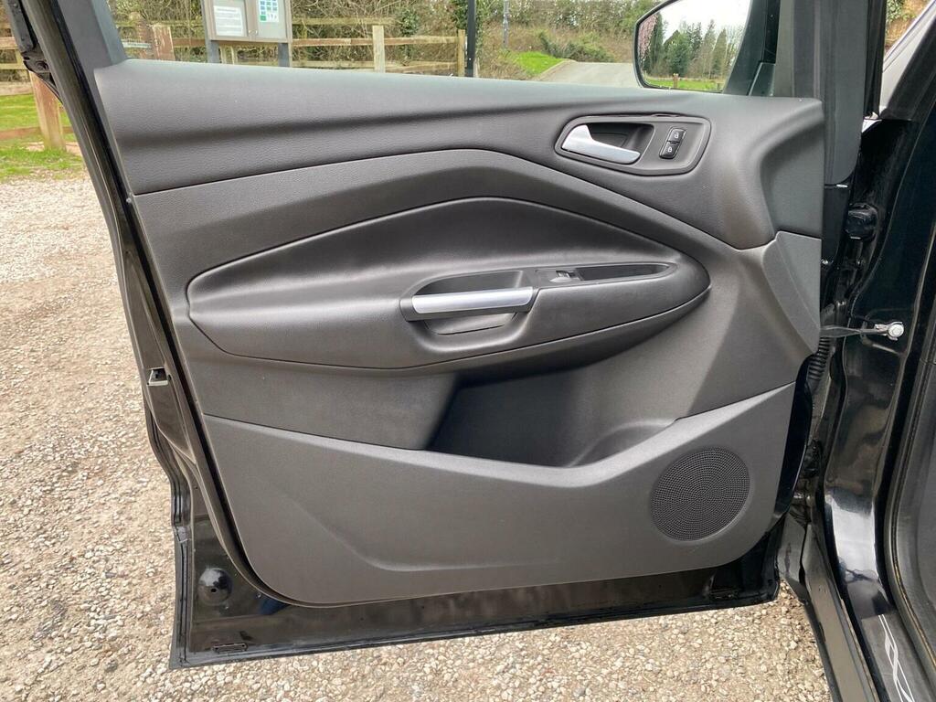 Ford Kuga Kuga Titanium 4X2 Tdci White #32