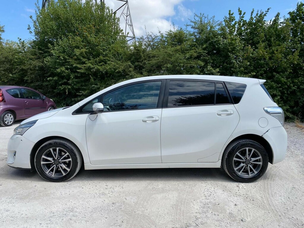 Toyota Verso Mpv 1.6 D-4d Icon Euro 5 Ss 201464 White #4