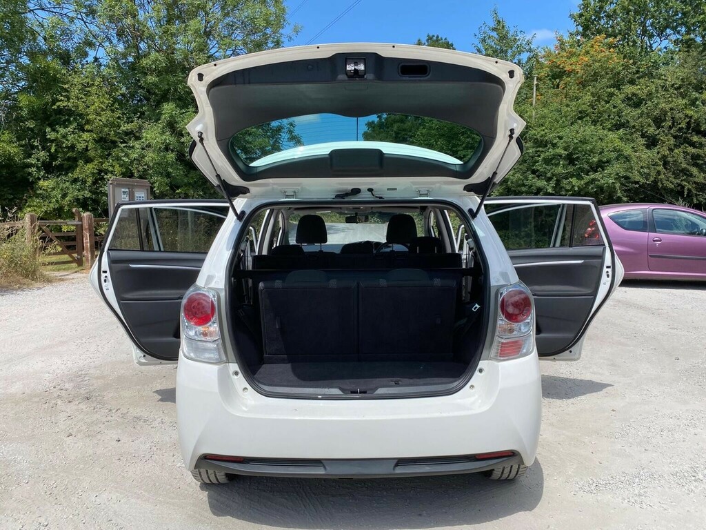 Toyota Verso Excel D-4d Blue #13