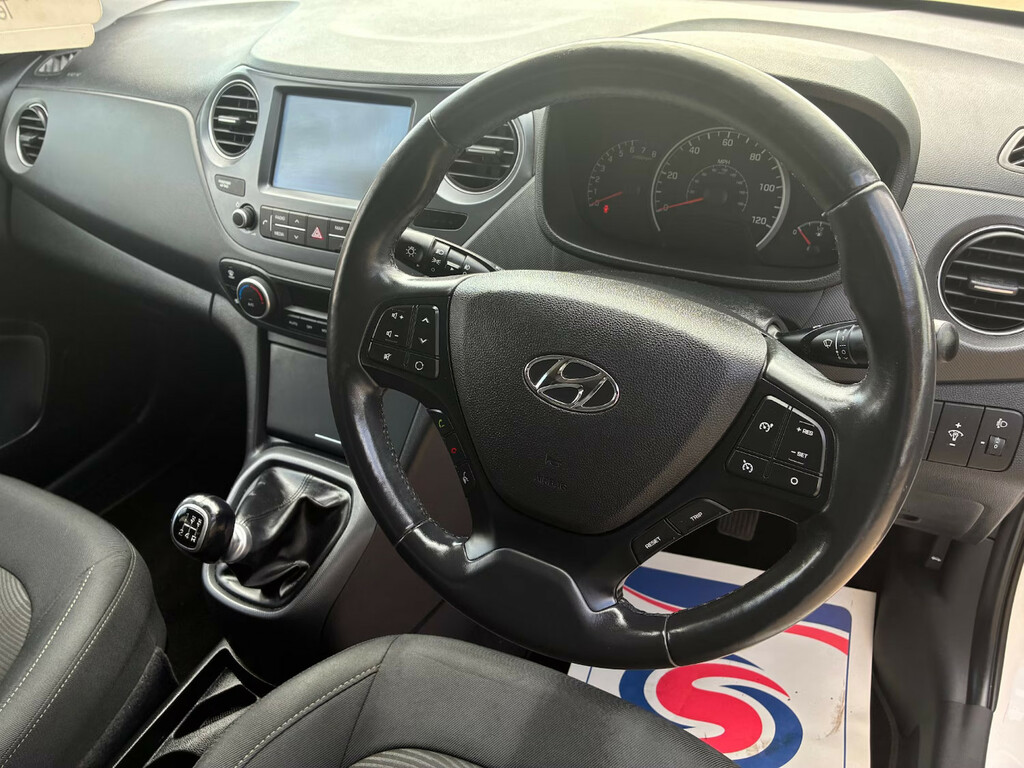 Hyundai I10 1.2 Premium Se Hatchback White #6