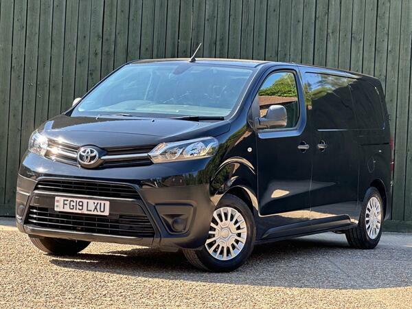 Toyota PROACE 1.6D Icon Medium Panel Van Mwb Euro 6 Ss 6Dr Black #4