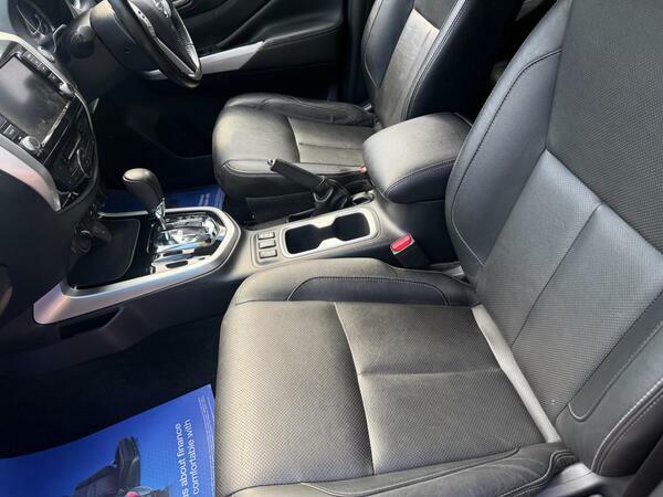 Nissan Navara Pickup Grey #11