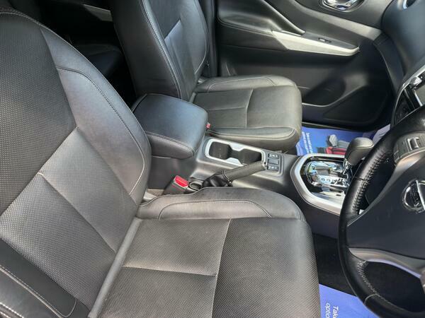 Nissan Navara Pickup Grey #19