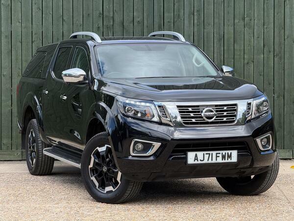 Nissan Navara Pickup Grey #1