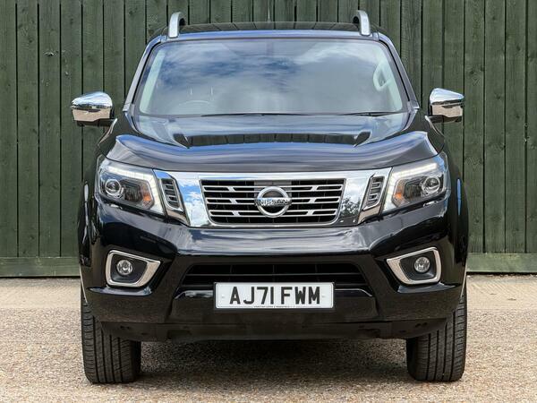 Nissan Navara Pickup Grey #4