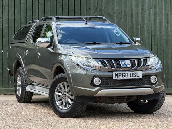 Mitsubishi L200 2.4 Di-d Dc Barbarian Pickup Double Cab Green