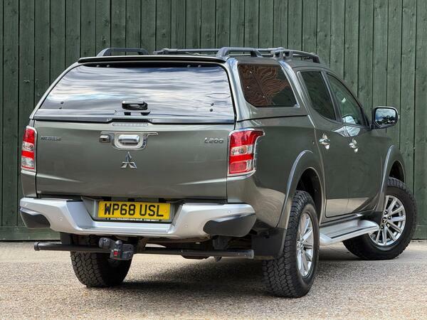 Mitsubishi L200 2.4 Di-d Dc Titan Pickup 4Wd Eur Green #20