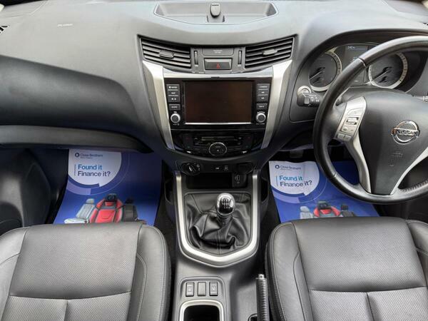 Nissan Navara 2.3 Dci Tekna 4Wd Euro 6 Ss Black #2