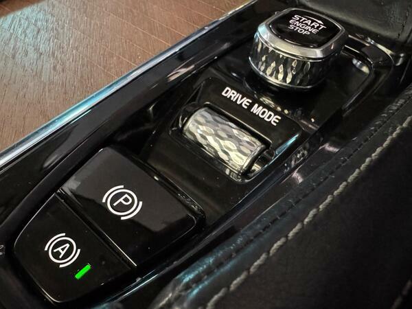 Volvo XC90 D5powerpulseawd Inscription Phone Int F Silver #19