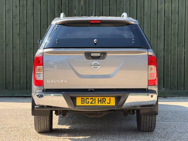 Nissan Navara Double Cab Pick Up Tekna 2.3Dci 190 Tt 4Wd 20 White #15