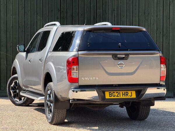Nissan Navara Double Cab Pick Up Tekna 2.3Dci 190 Tt 4Wd 20 White #12