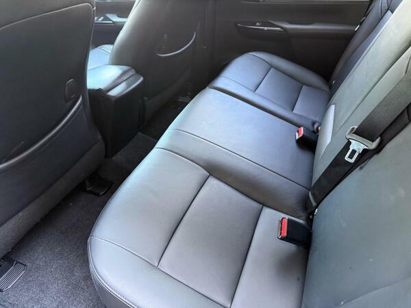 Toyota HILUX Hilux Invincible D-4d 4Wd Double Cab Black #23