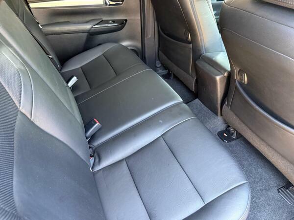 Toyota HILUX Hilux Invincible D-4d 4Wd Double Cab Black #27