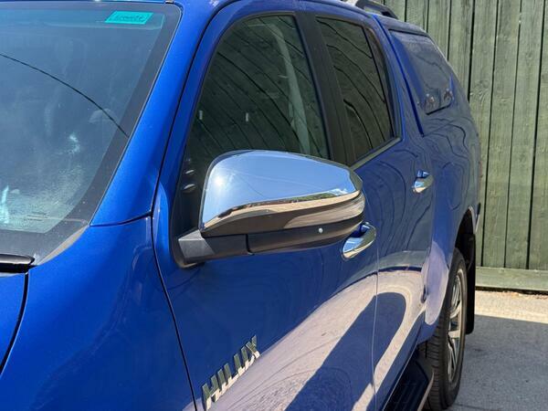Toyota HILUX Hilux Invincible D-4d 4Wd Double Cab Black #39